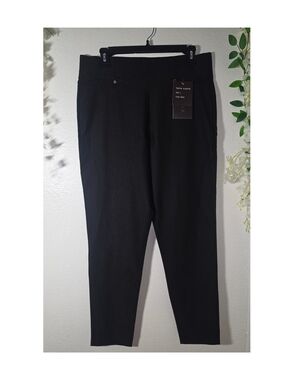 Women's Black Pull-On Trousers - Sleek Stretch Ponte